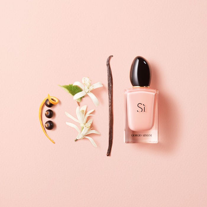 Giorgio armani deals si pink bottle