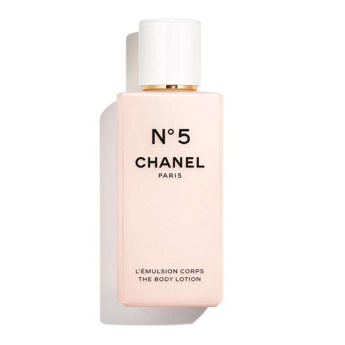 Amazoncom Chanel No5 EDP Spray for Women 68 Ounce  Everything Else