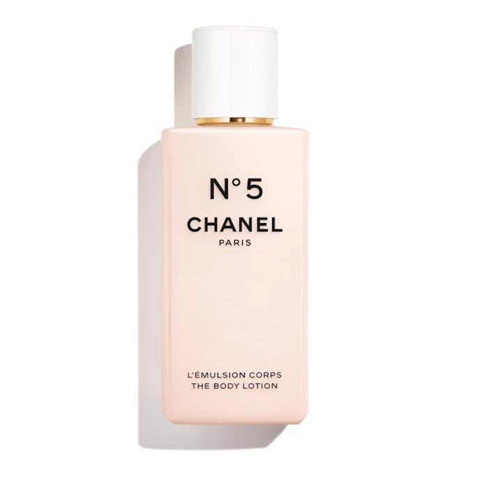 CHANEL No 5 Eau de Parfum - 100ML – The Fragrance Shop Inc