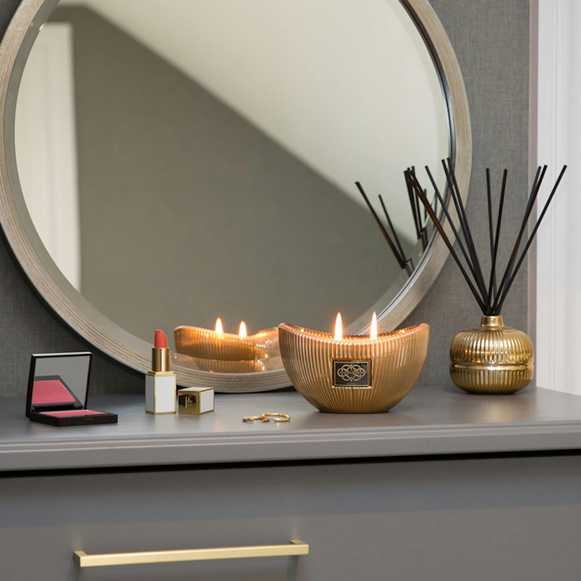 Johnson & White Dubai Diffuser 250ml The Fragrance Shop