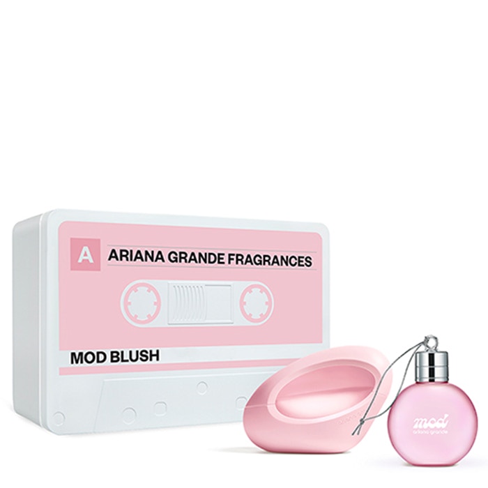 Ariana Grande MOD Blush Eau De Parfum 30ml Gift Set