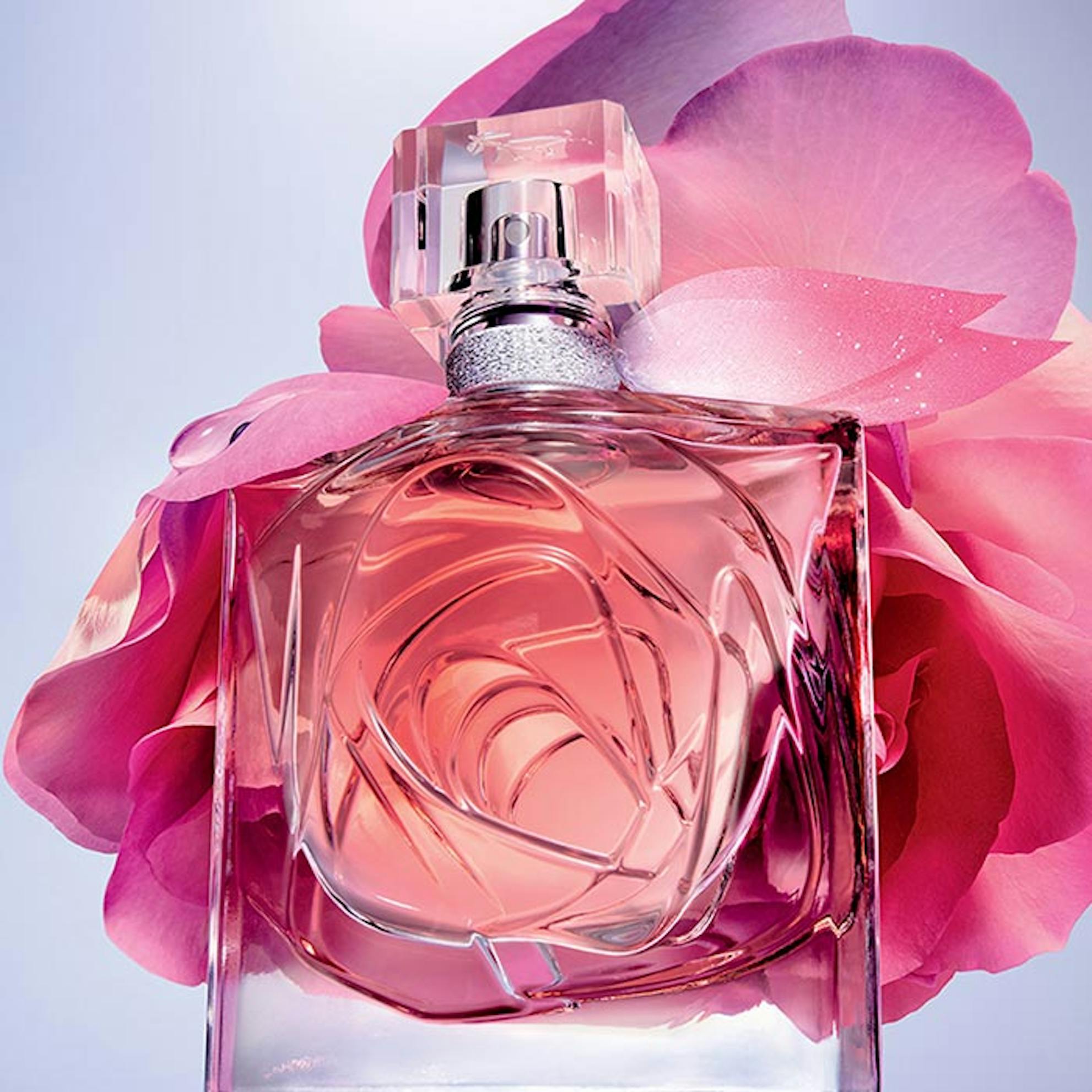 Lancome Rose Extraordinaire Eau De Parfum 30ml | The Fragrance Shop