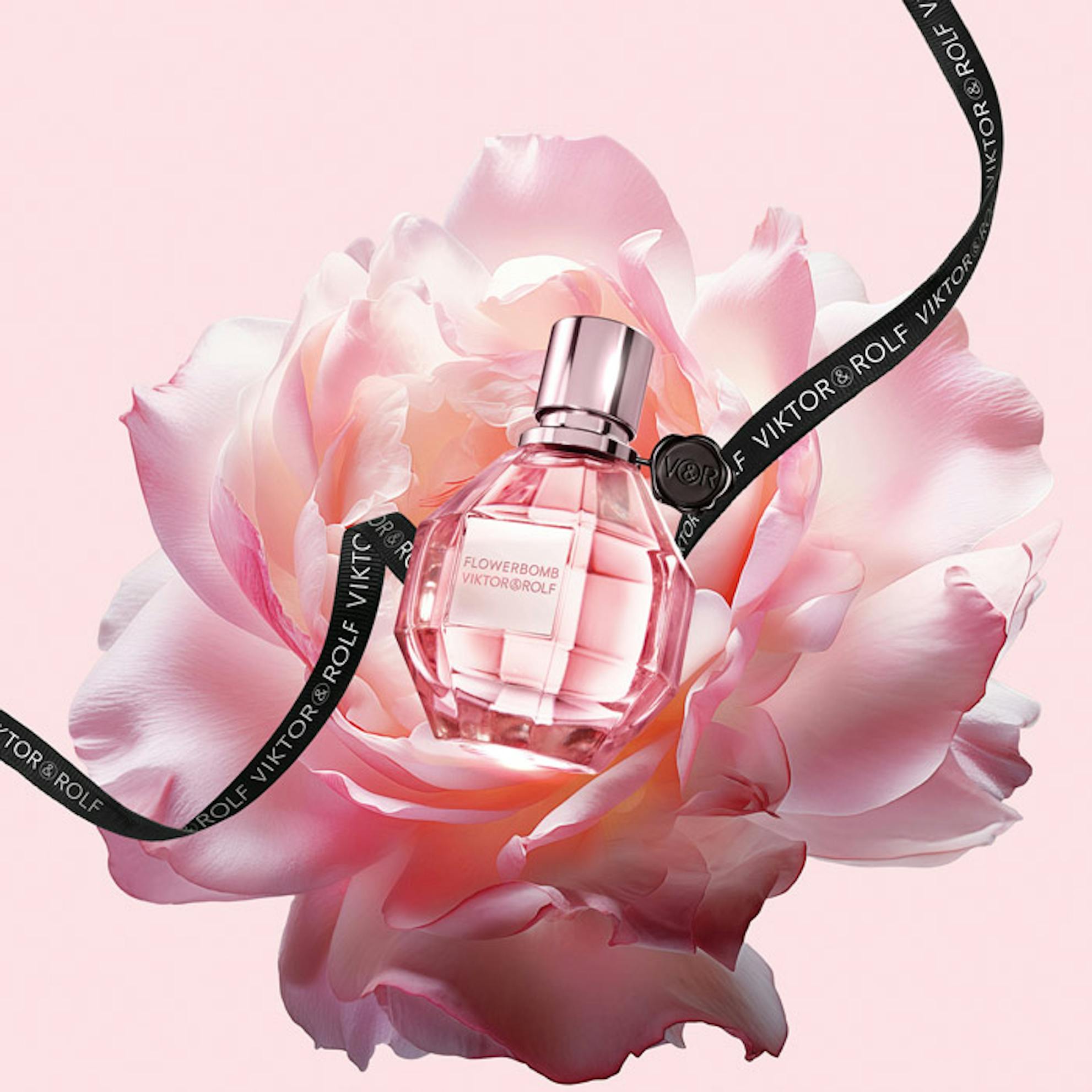 Flowerbomb Perfume 30ml The Fragrance Shop